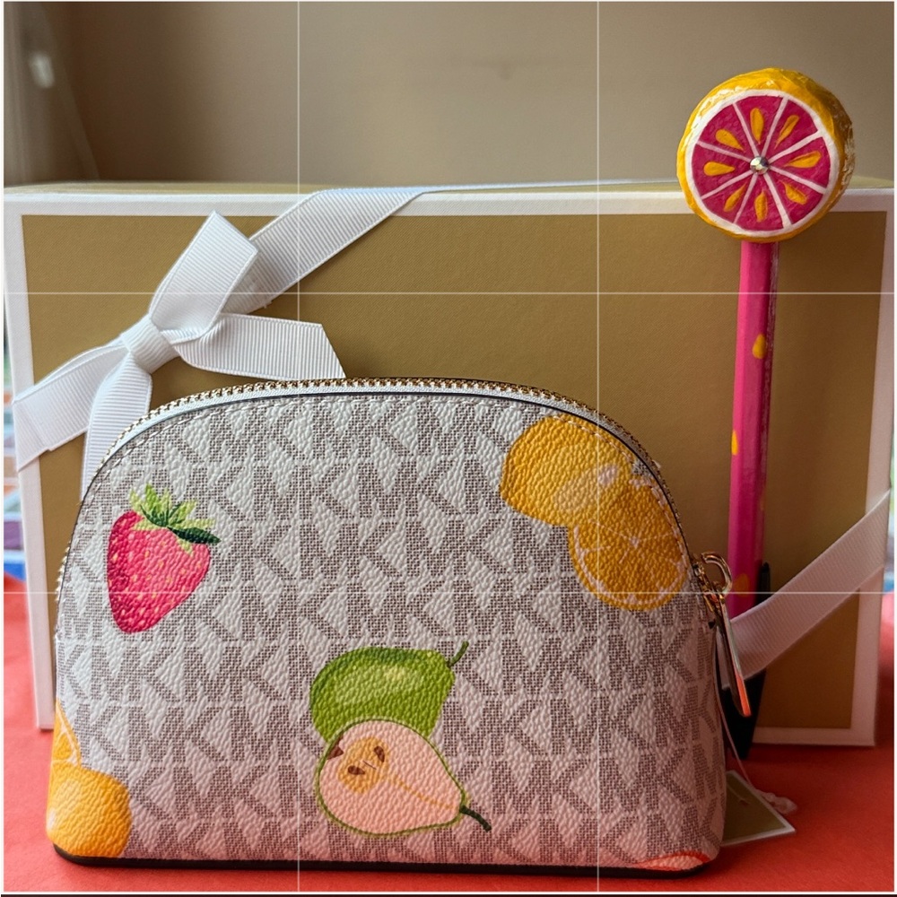 🍋🍑🍓 Michael Kors Multicolor Fruit Print Pouch🍐🍊🍓 NWT 🍑🍐🍊 - Picture 6 of 16
